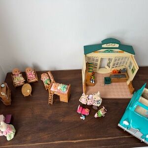 Huge LOT of  Calico Critters